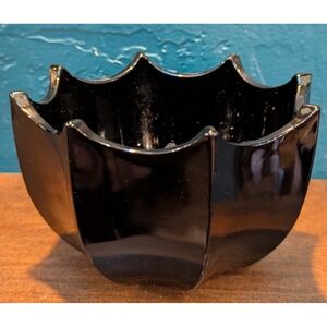 Vintage Indiana Glass‎ Company Amethyst Glass Umbrella Bowl 3 1/2"